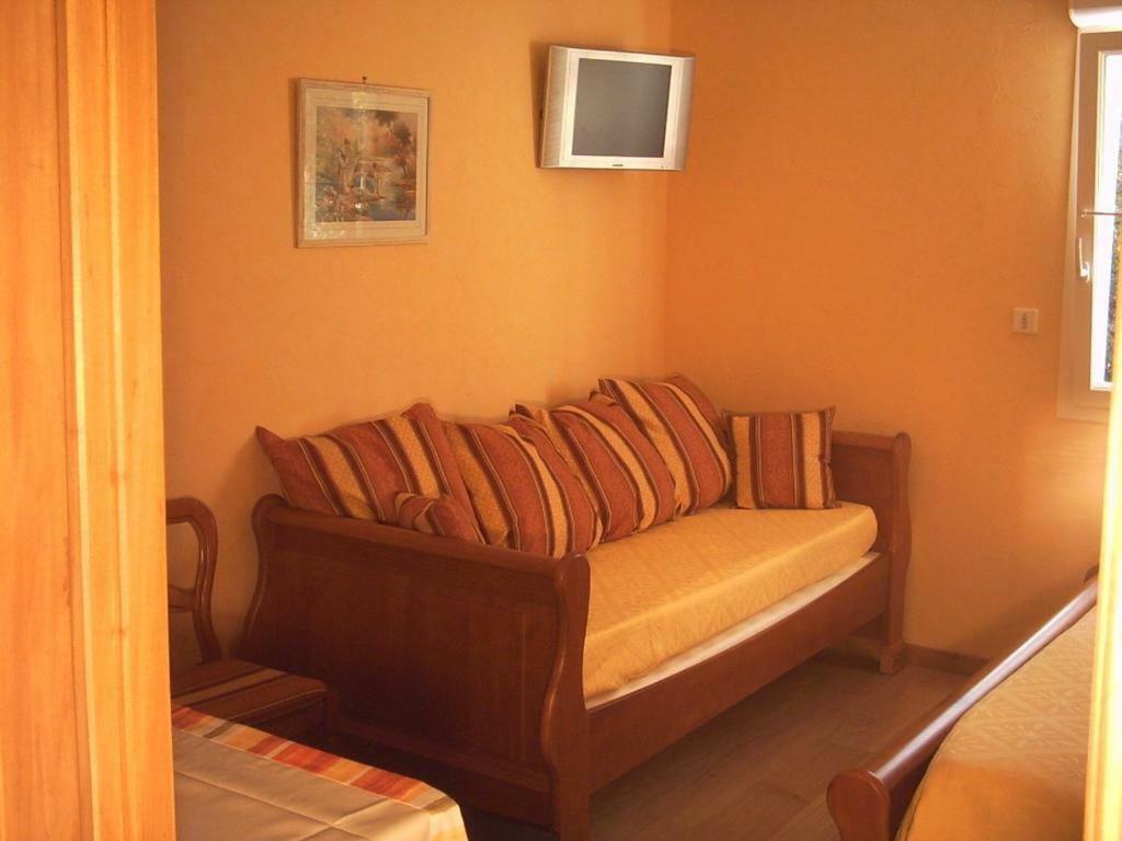 Chambres D'Hotes La Balaguere コテレ エクステリア 写真